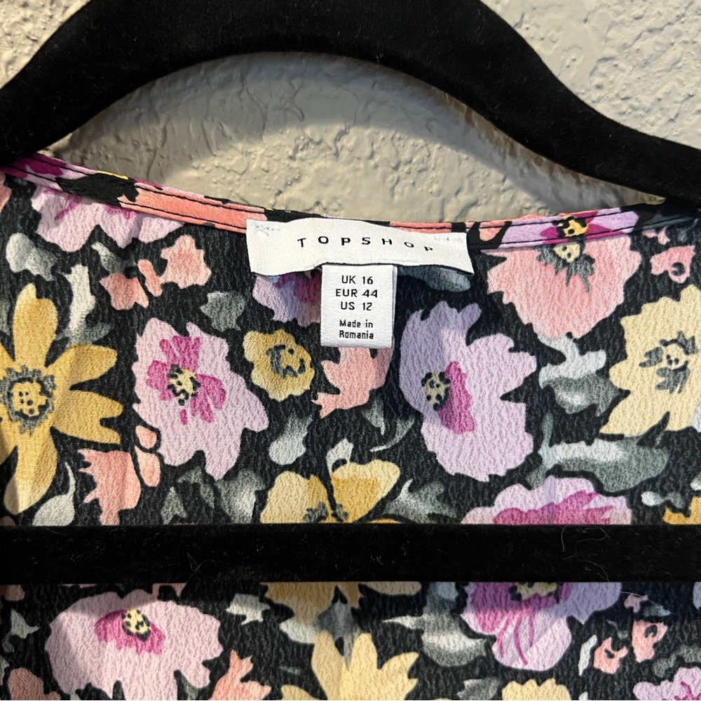 Topshop Floral Wrap Dress - Picture 3 of 3